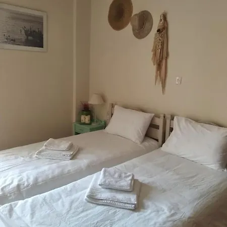 Central,Family Friendly Apt